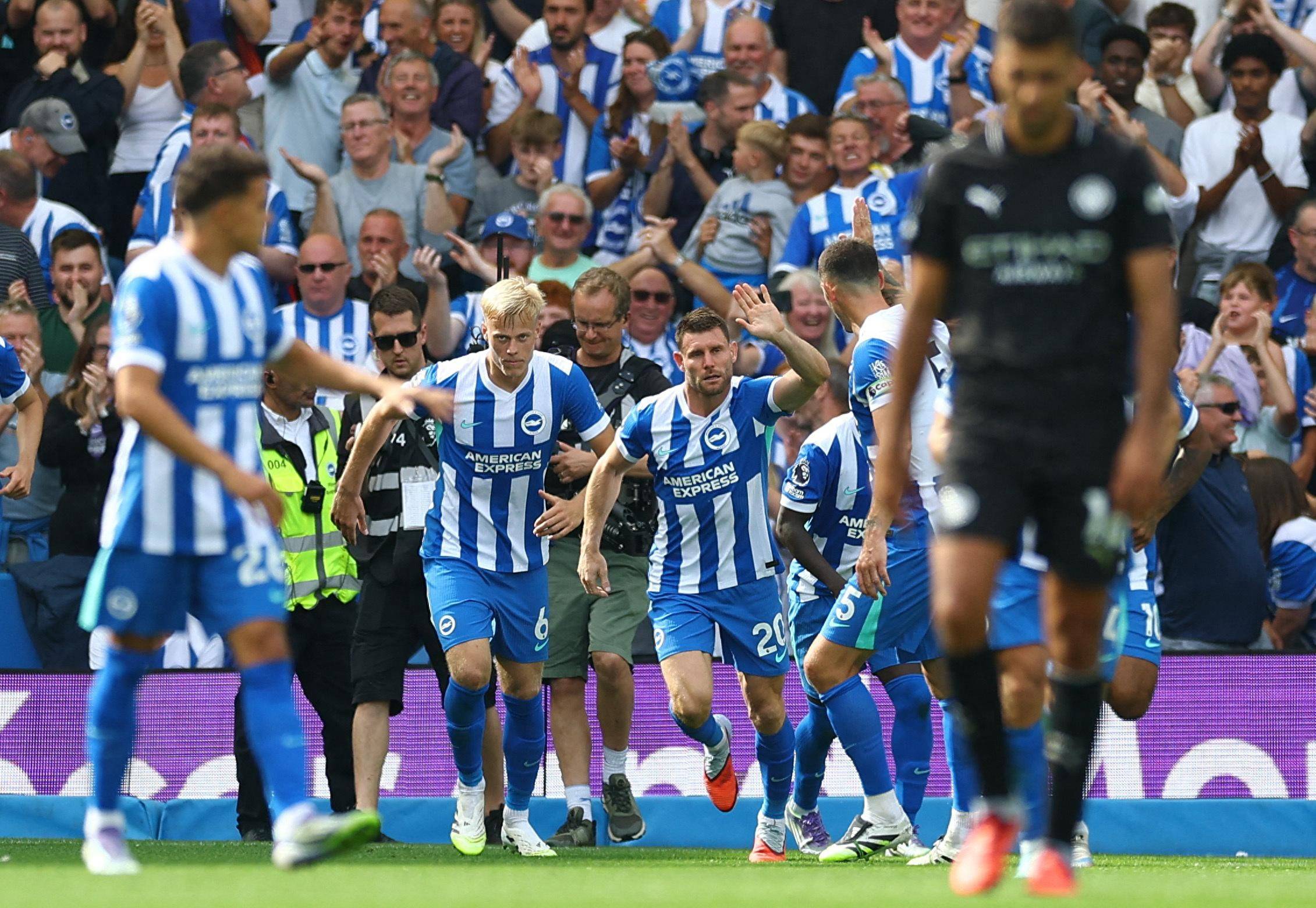 西甲半场：科克世界波、加拉格尔建功，赫罗纳暂0-2马竞（西甲半场：科克世界波、加拉格尔破门，马竞暂2-0领先赫罗纳）