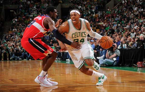 丹尼尔斯：约翰逊已是巨星，他的努力正转化为球场统治力（丹尼尔斯盛赞约翰逊：已跻身巨星，勤奋化作赛场统治力）