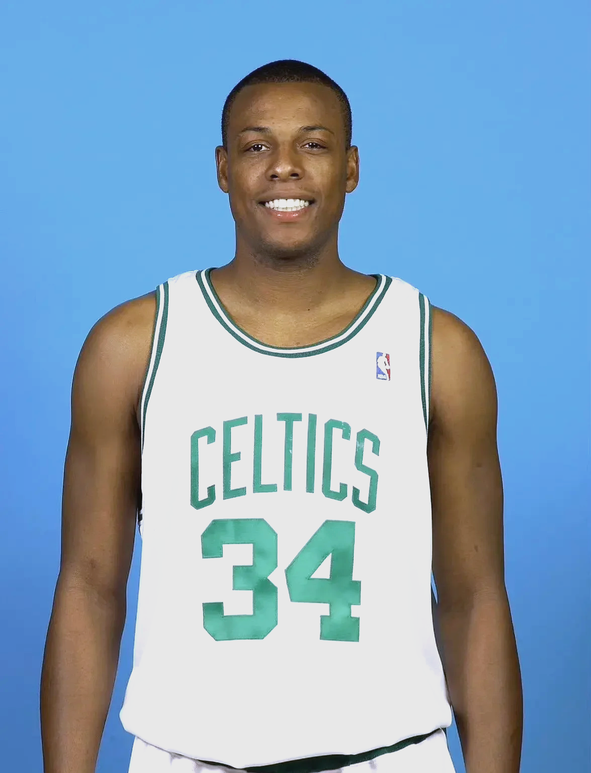 尼克斯过去10场9胜1负，防守效率等六项数据排联盟前二（尼克斯近10战9胜1负，防守效率等六项指标位列联盟前二）